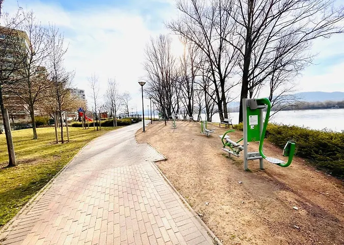 Marina Garden