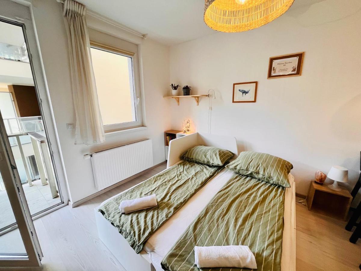 Marina Garden Apartment *